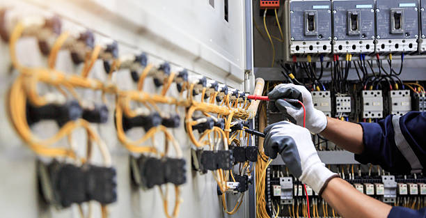 Professional Electrician technician working in Shenorock, NY